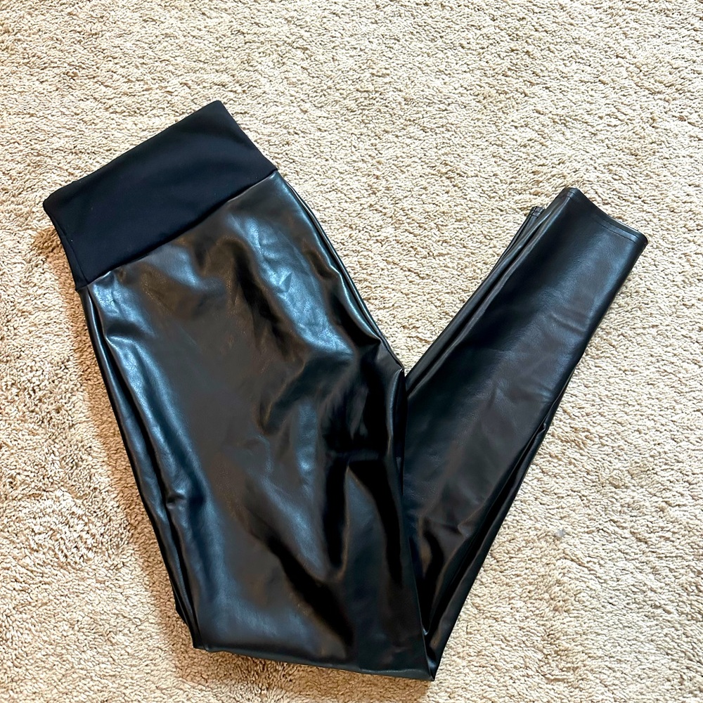 Spanx Assets Faux Leather Leggings